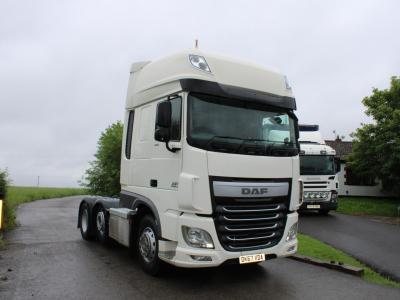 DAF XF 105 460 SUPER SPACE