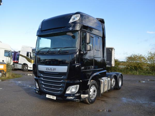 DAF XF 105 460 SUPER SPACE